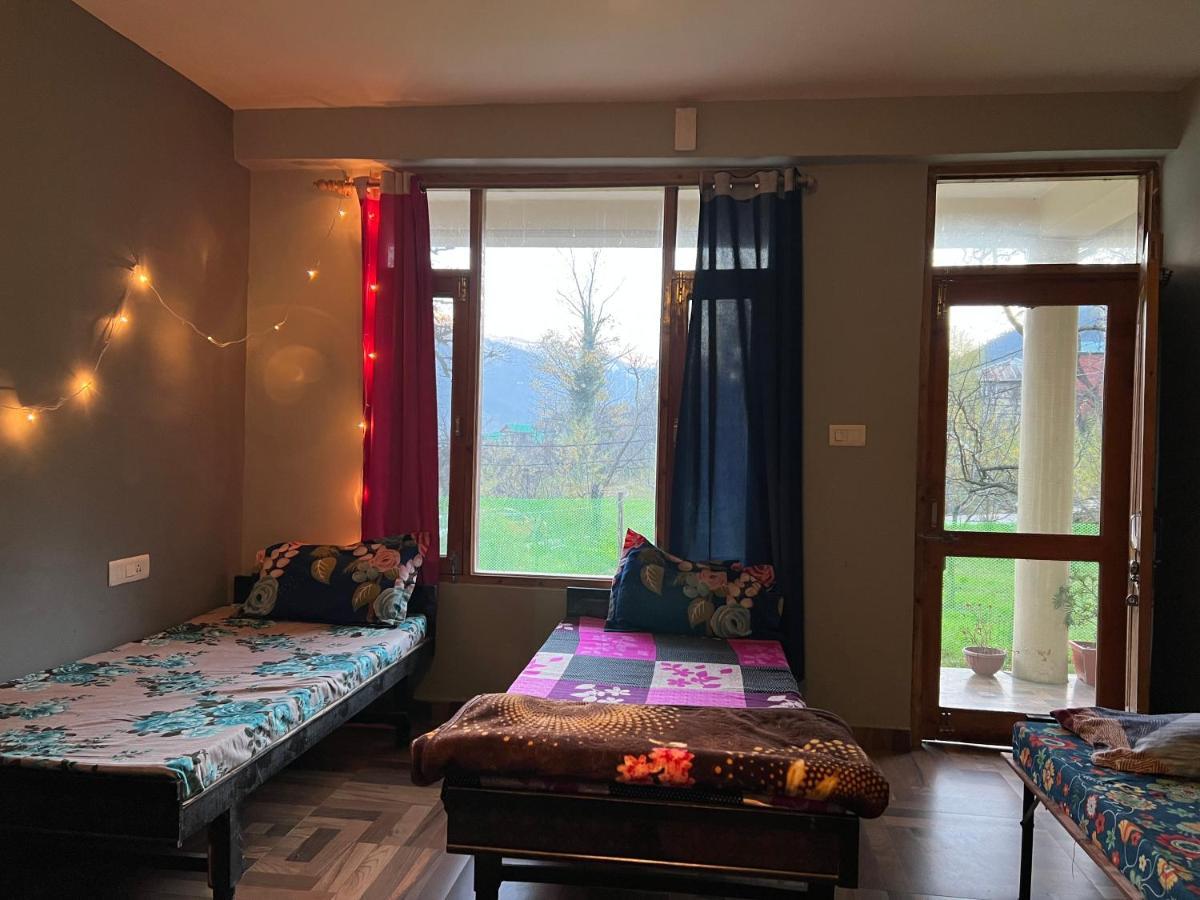 Firgunn Stays Hotel Manali (Himachal Pradesh)